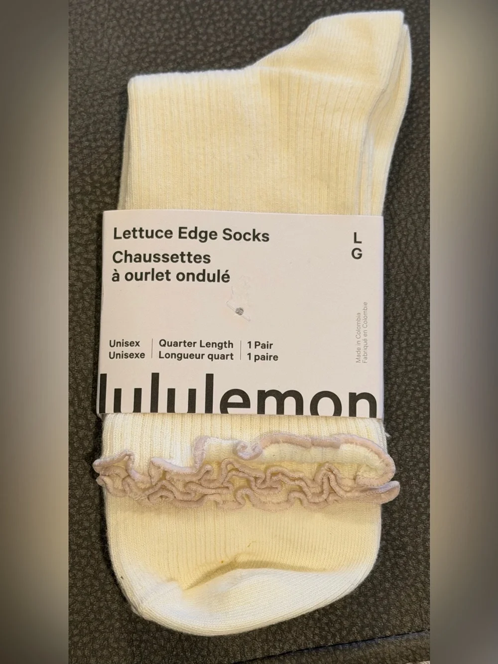 Lululemon Lettuce Edge Quarter Socks | Size‎ Large | NWT | Cream with Blush Trim